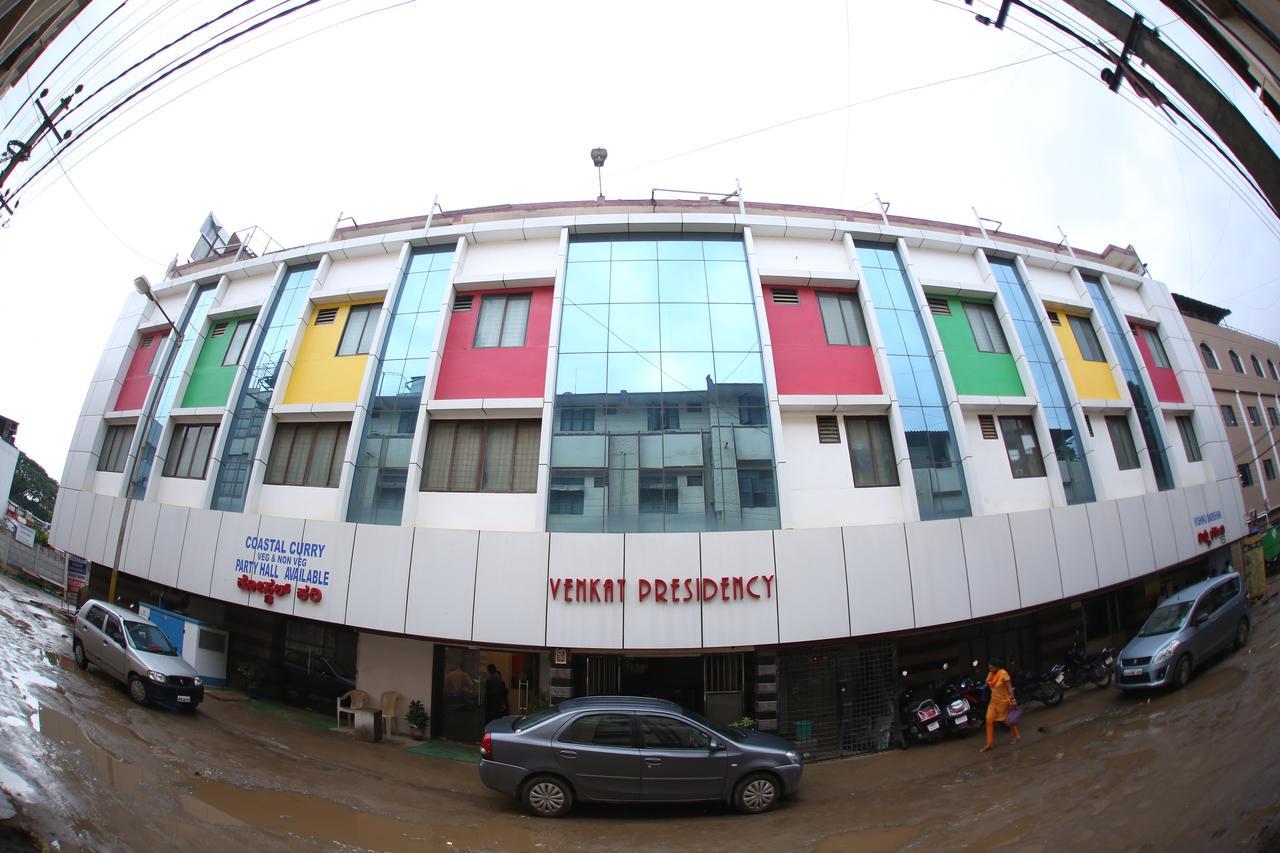 Hotel Venkat Presidency Bangalore Extérieur photo