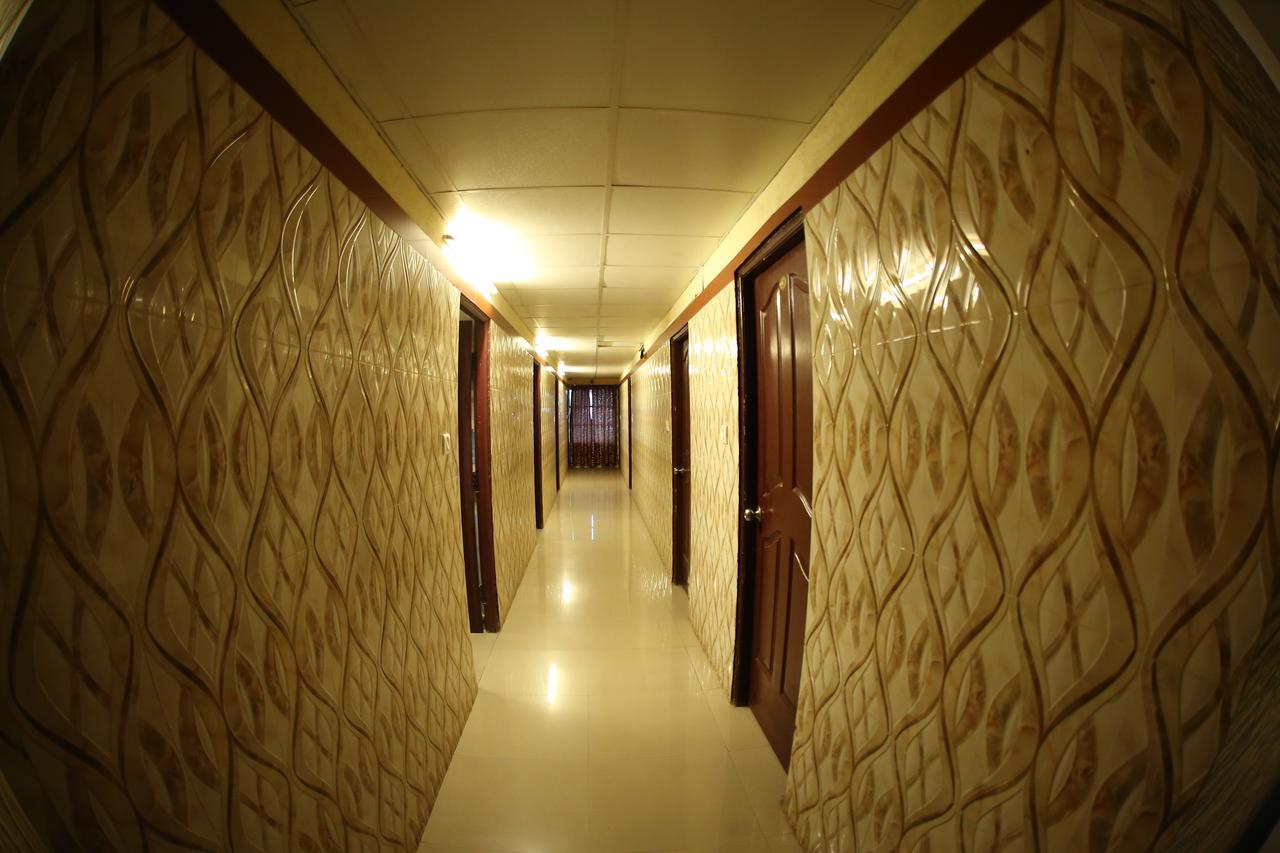 Hotel Venkat Presidency Bangalore Extérieur photo