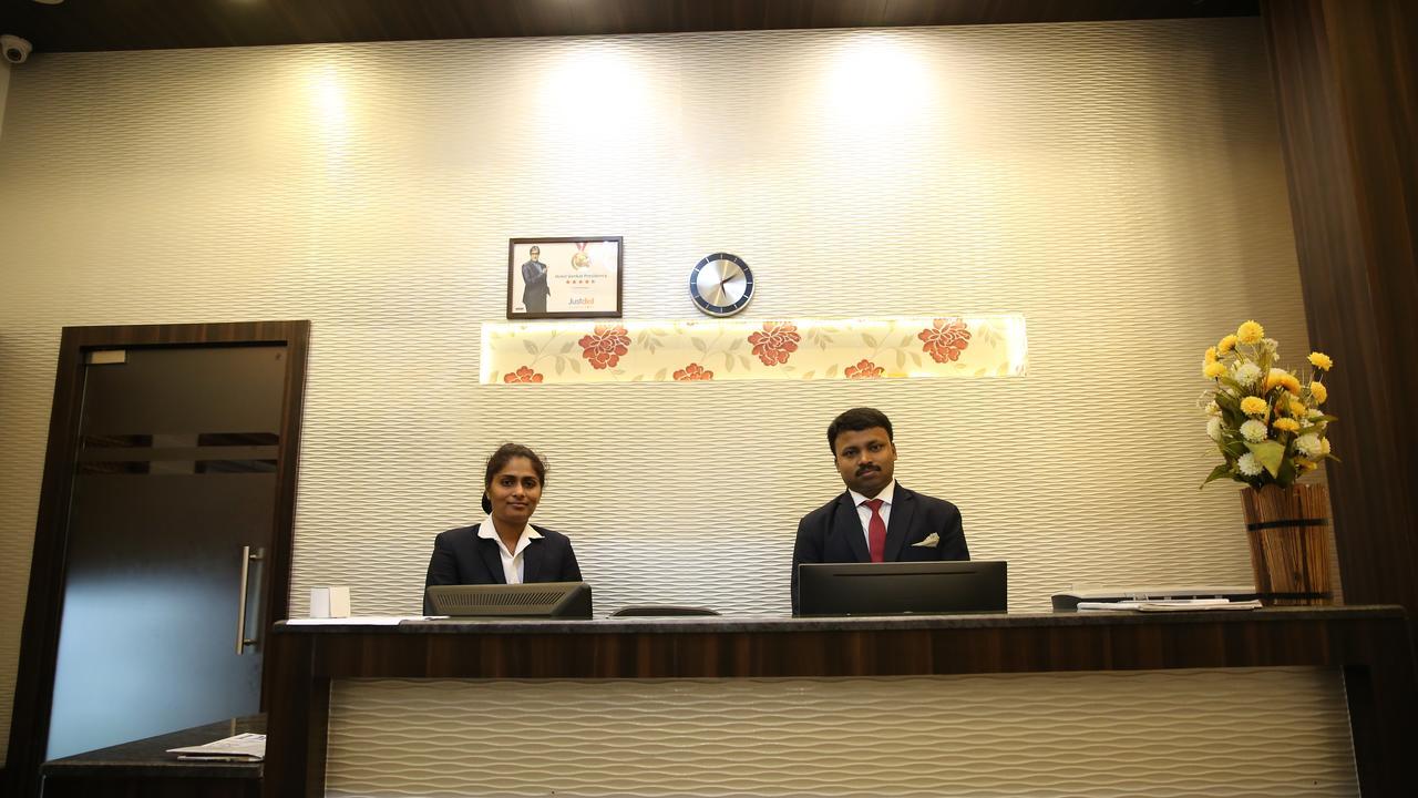 Hotel Venkat Presidency Bangalore Extérieur photo