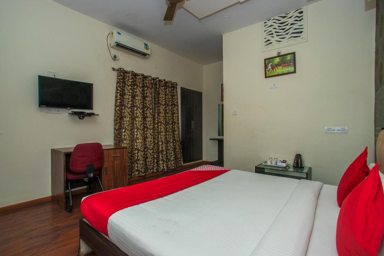 Hotel Venkat Presidency Bangalore Extérieur photo