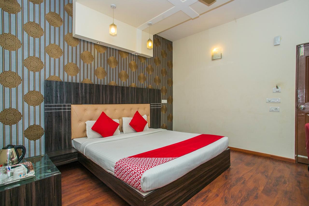 Hotel Venkat Presidency Bangalore Extérieur photo