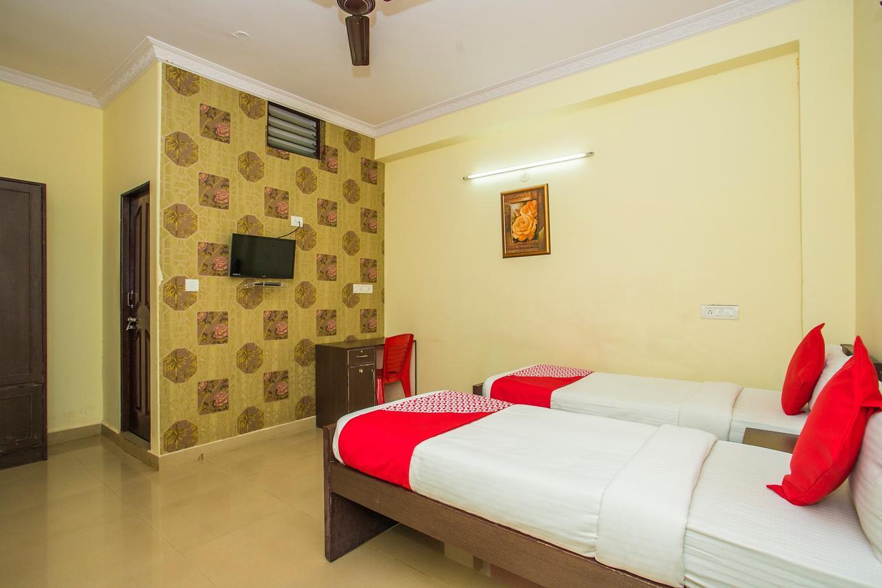 Hotel Venkat Presidency Bangalore Extérieur photo