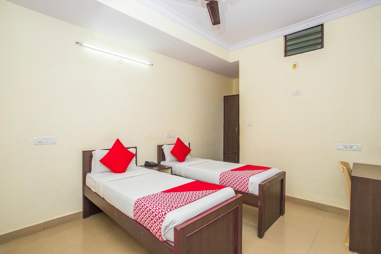 Hotel Venkat Presidency Bangalore Extérieur photo