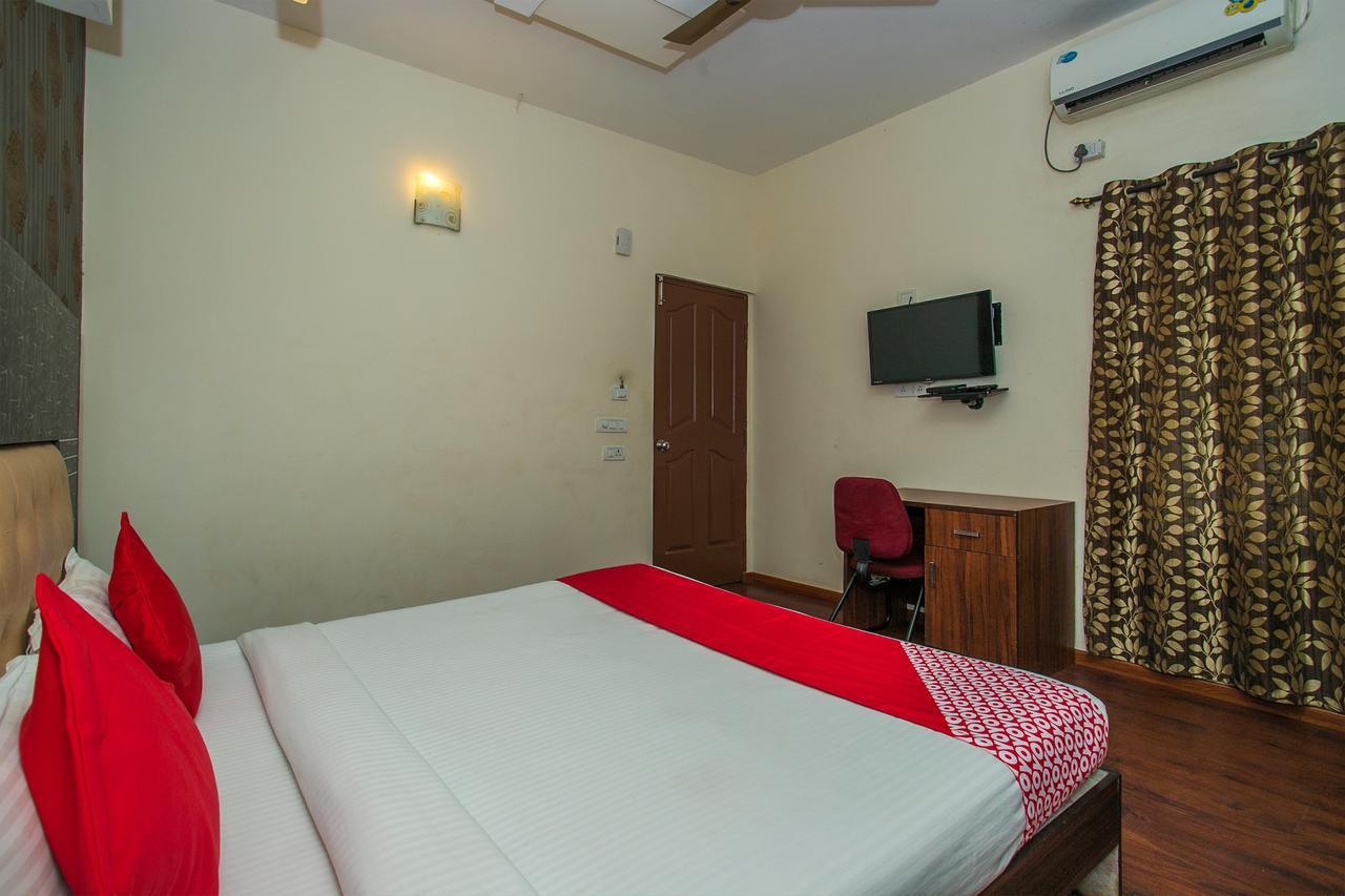 Hotel Venkat Presidency Bangalore Extérieur photo